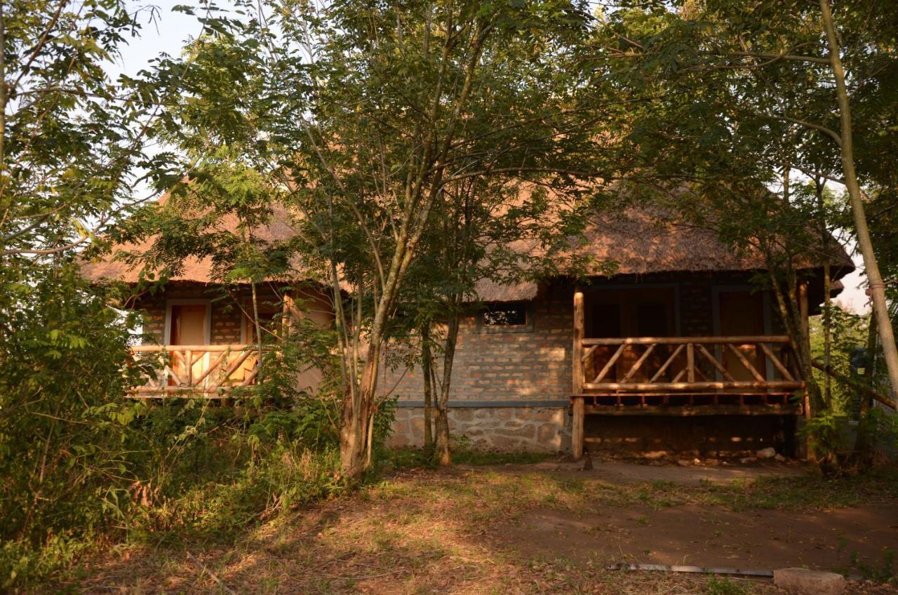 Irungu Forest Safari Lodge Katunguru المظهر الخارجي الصورة