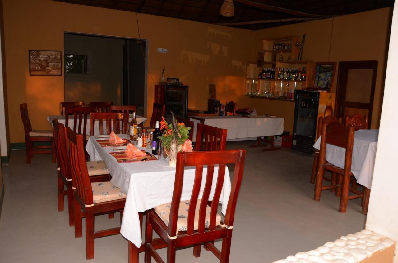 Irungu Forest Safari Lodge Katunguru المظهر الخارجي الصورة